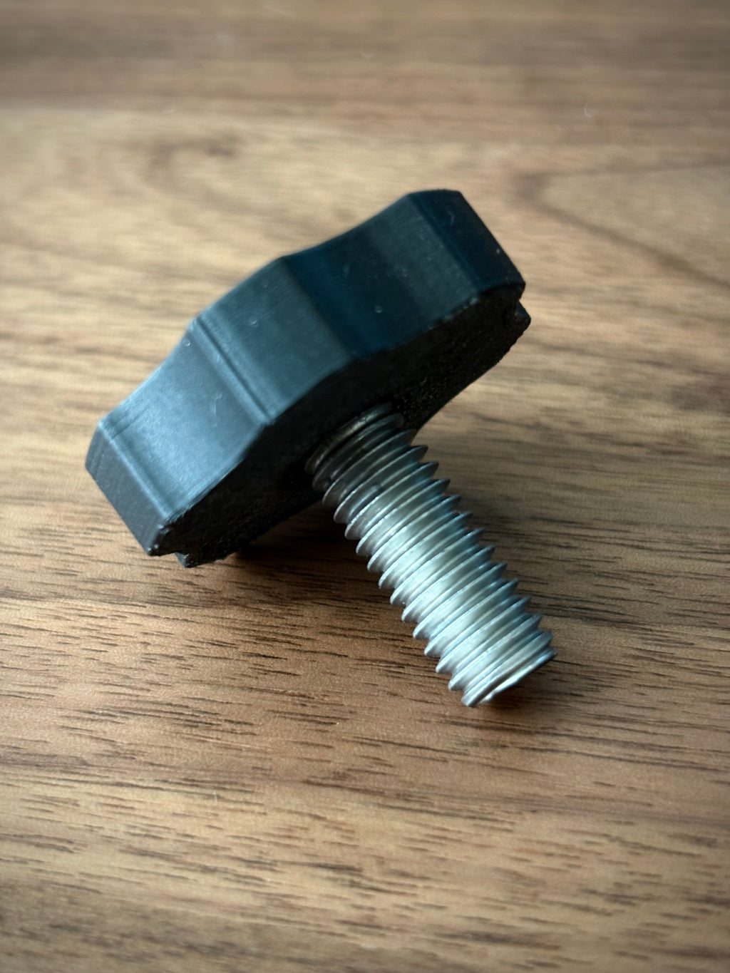 Akai EWI Solo - Hercules Stand Adapter