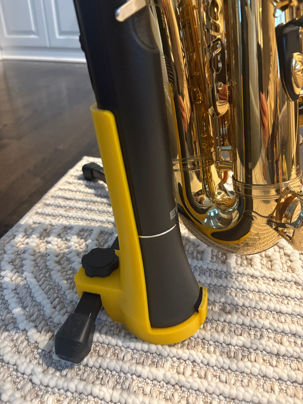 Akai EWI Solo - Hercules Stand Adapter