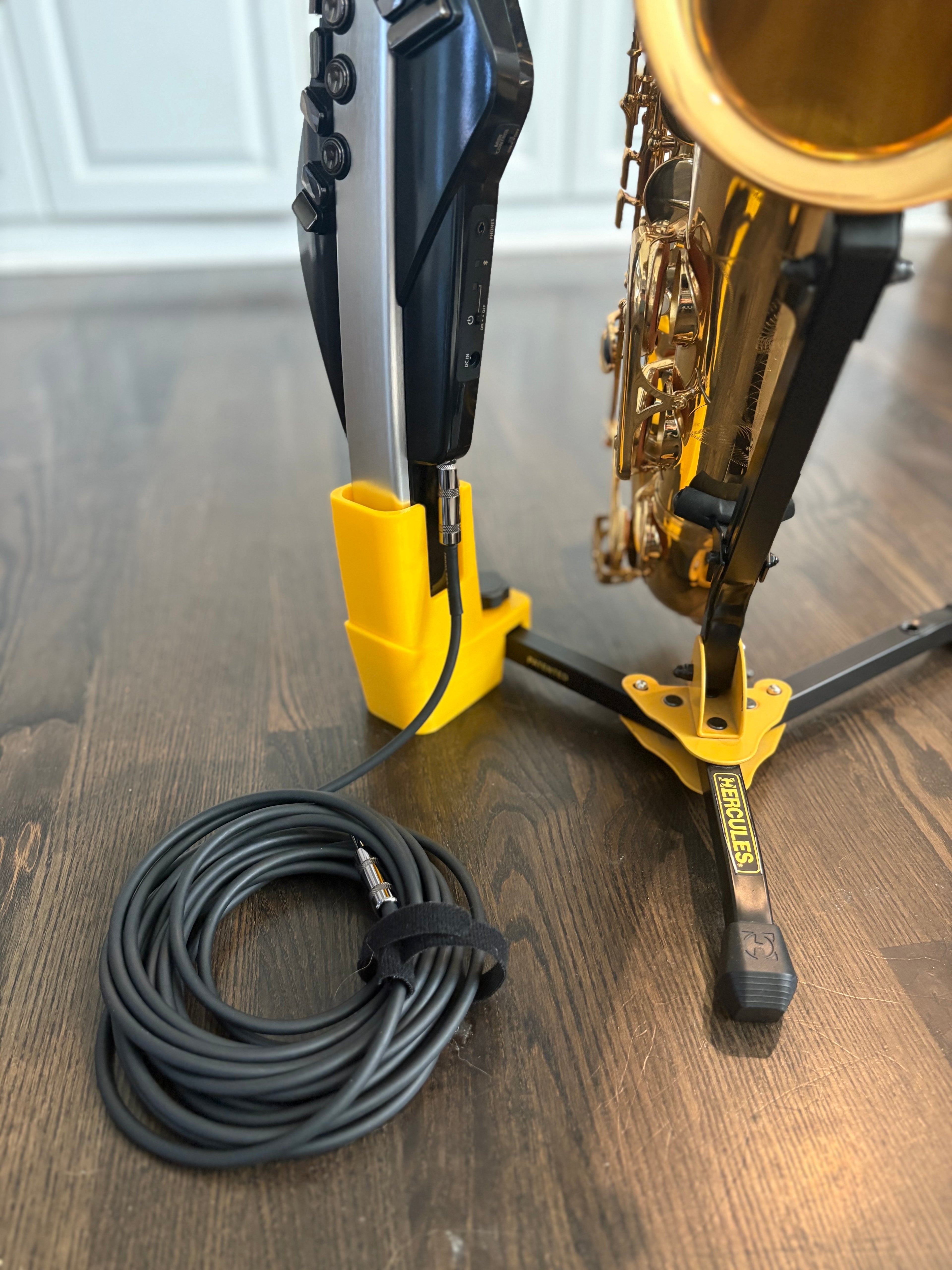 Roland Aerophone Pro - Hercules Stand Adapter